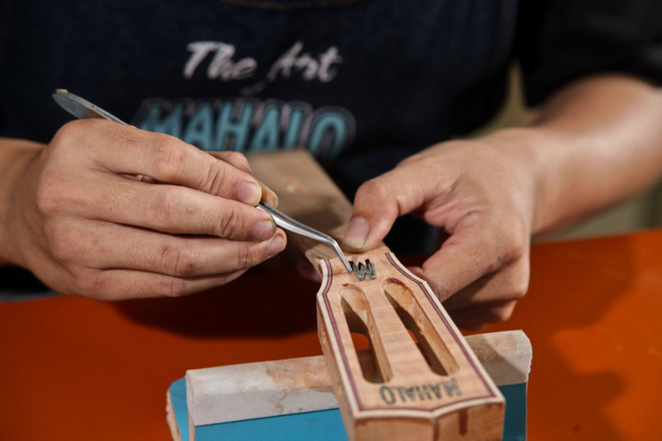 Hand Inlaying Mother of Pearl Headstock Logo